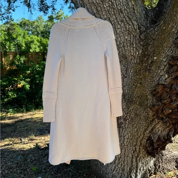 Elie Tahari 100% Merino Wool Luxurious heavy warm cream sweater duster Size M - Picture 3 of 7